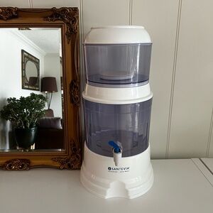 Santevia Gravity Water System